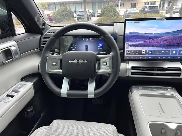 Leopard Titan 7 190KM AWD Ultra 2