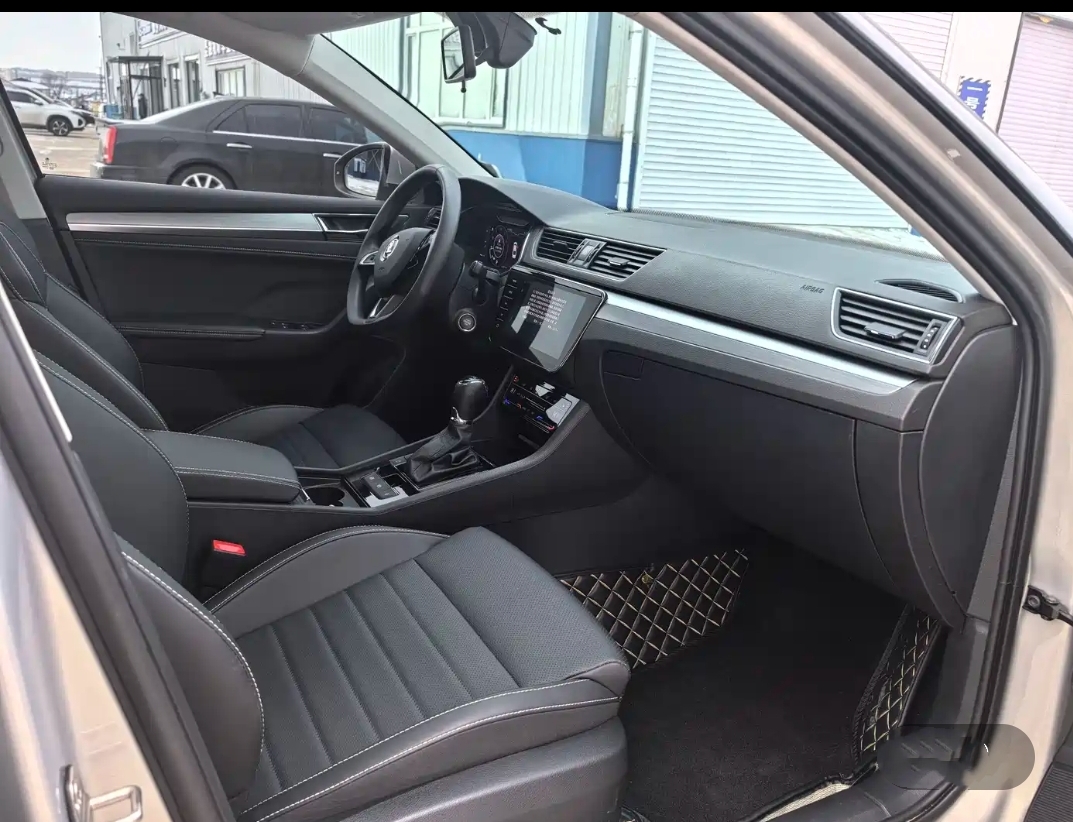 Skoda Superb TSI280 DSG 5