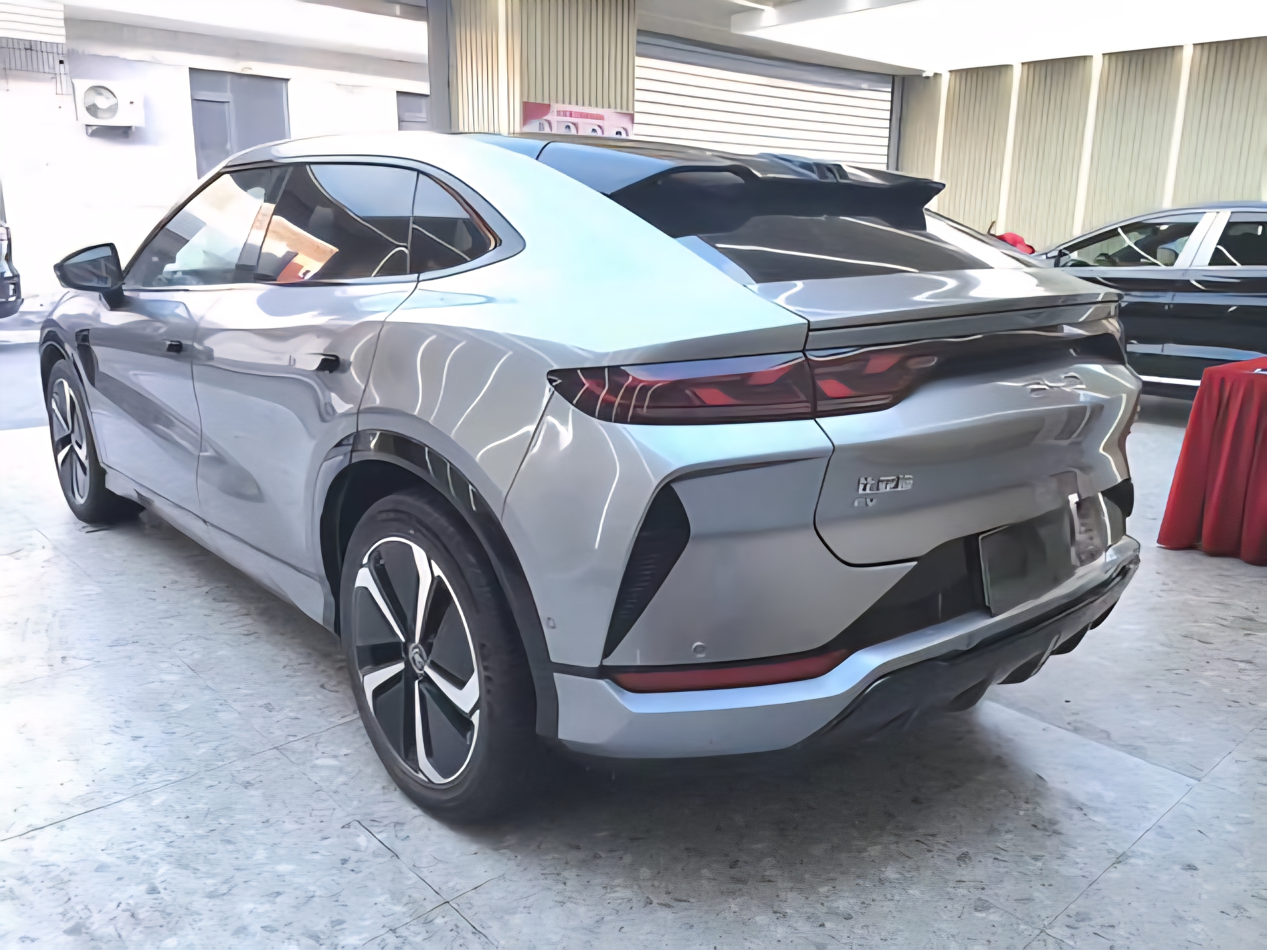 BYD Song L EV 3