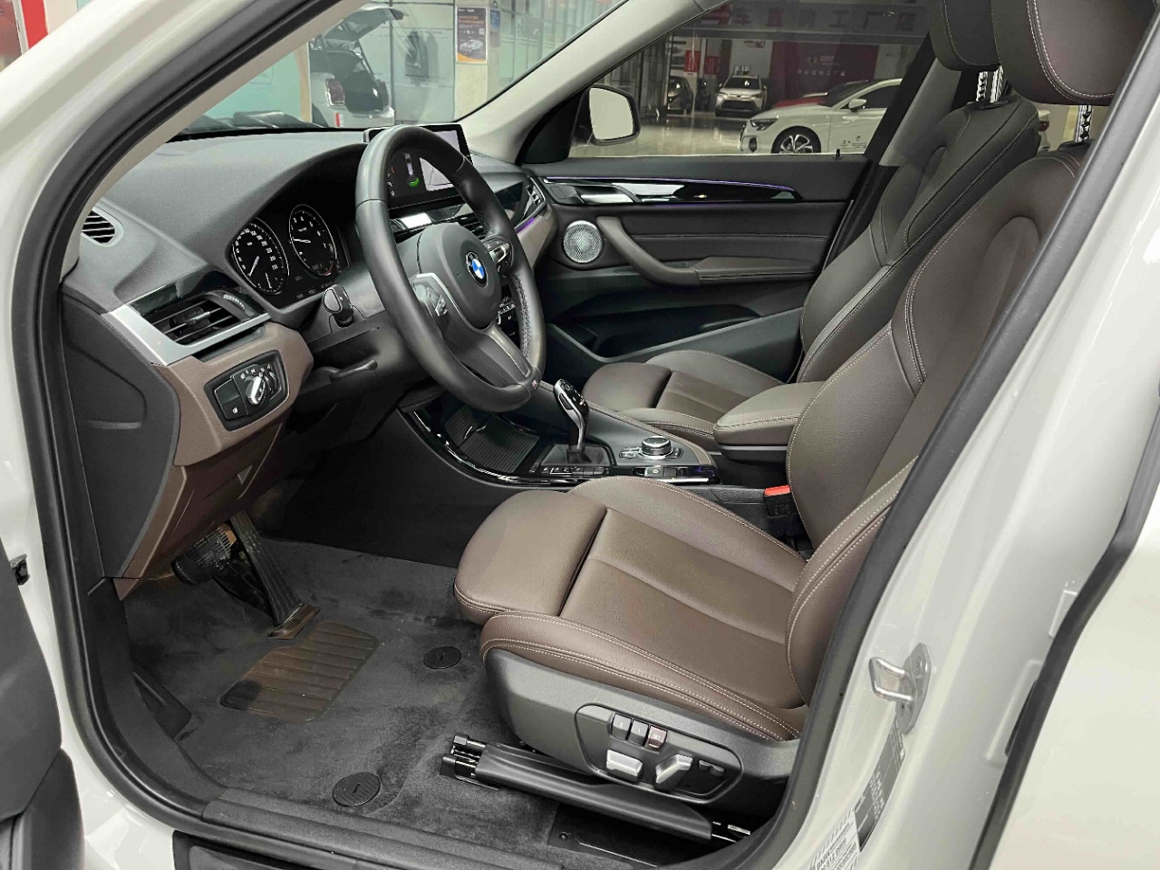 BMW X1 sDrive20Li 5