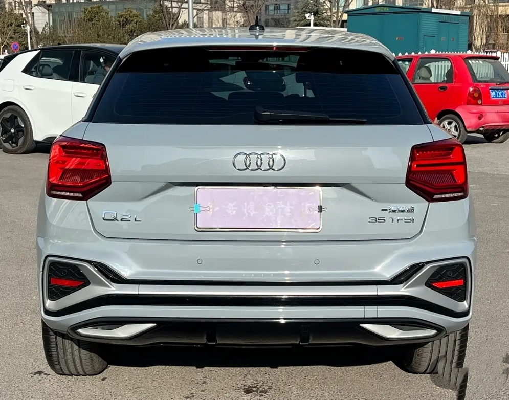 Audi Q2L 35TFSI 2