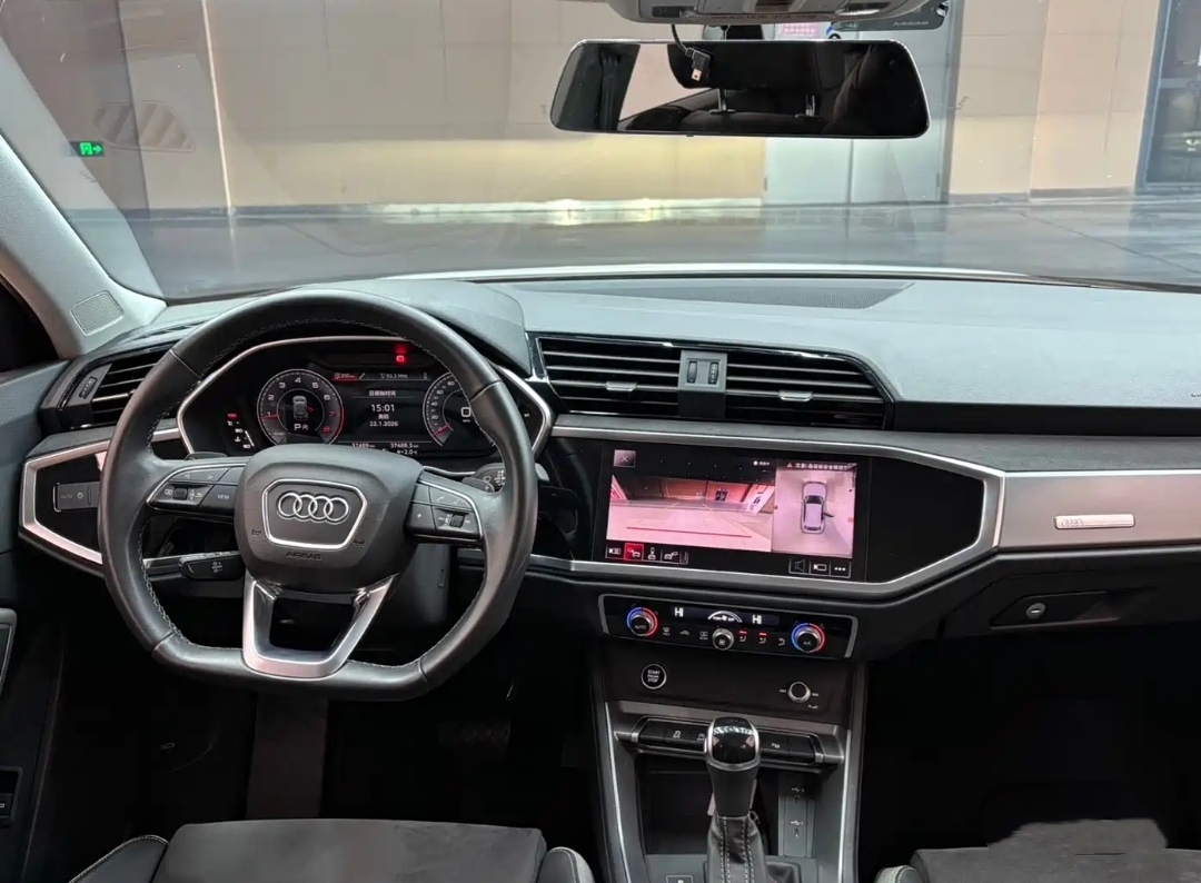Audi Q3 35 TFSI 5