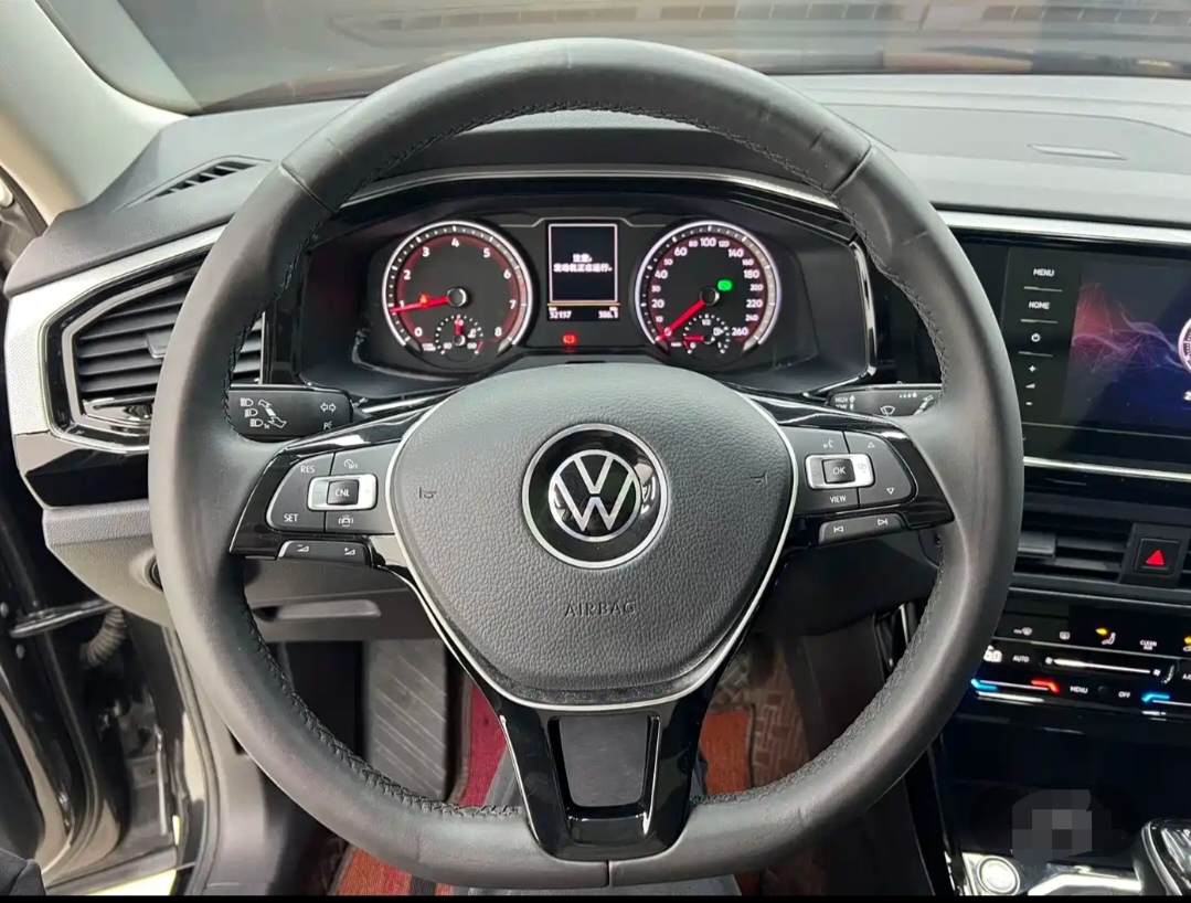 Volkswagen Tayron 280TSI FWD Luxury Smart Connected 4