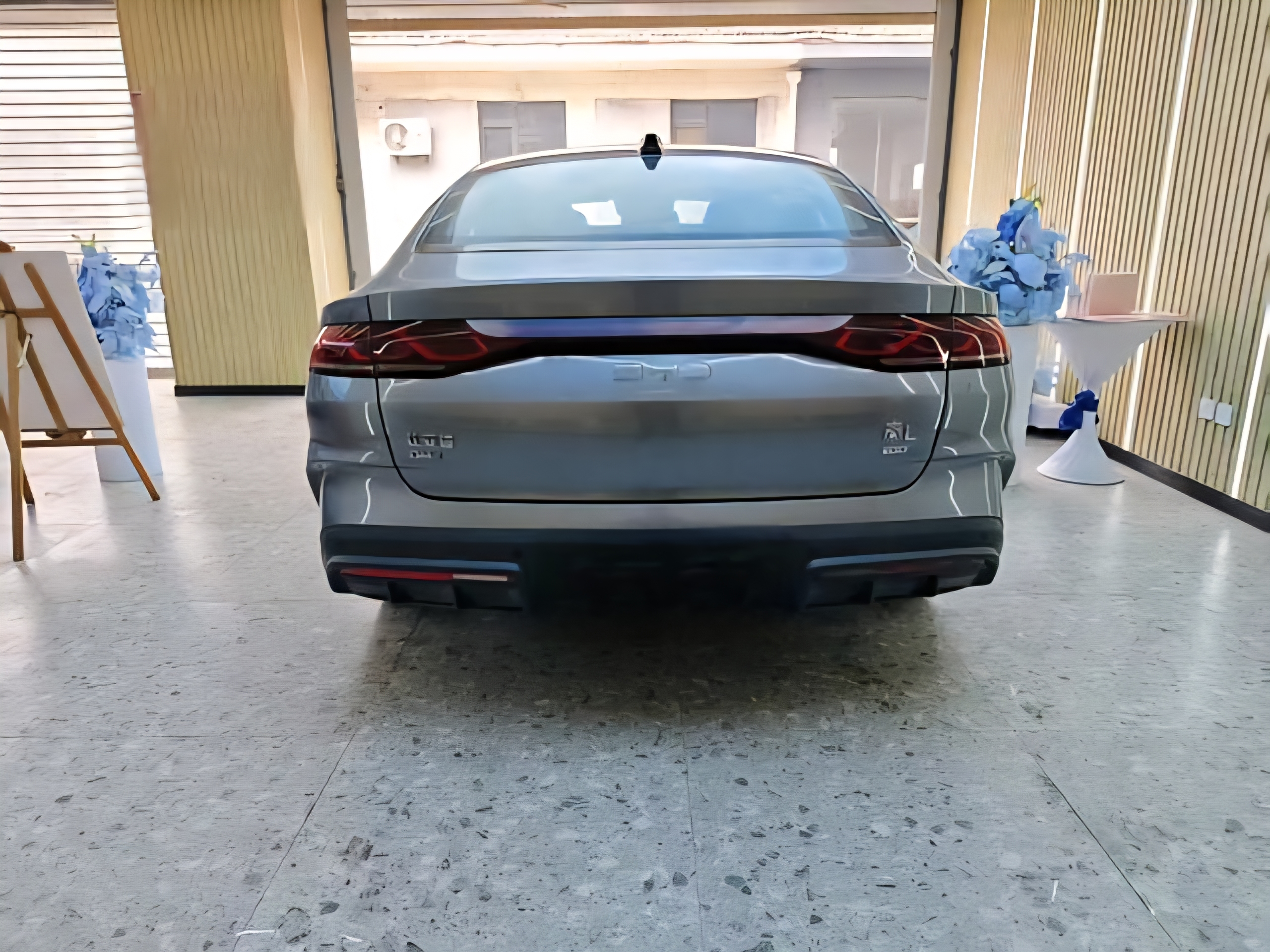 BYD Qin L DM-i Intelligent Driving Edition 120km 2