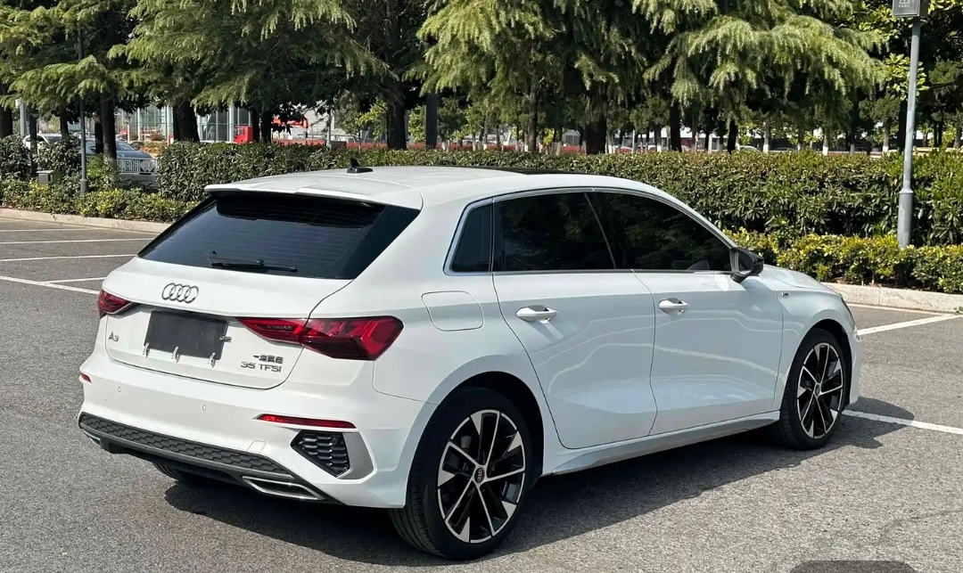 Audi A3 Sportback 35 TFSI 3