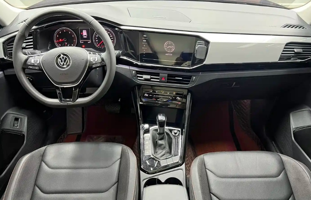 Volkswagen Tayron 280TSI FWD Luxury Smart Connected 5