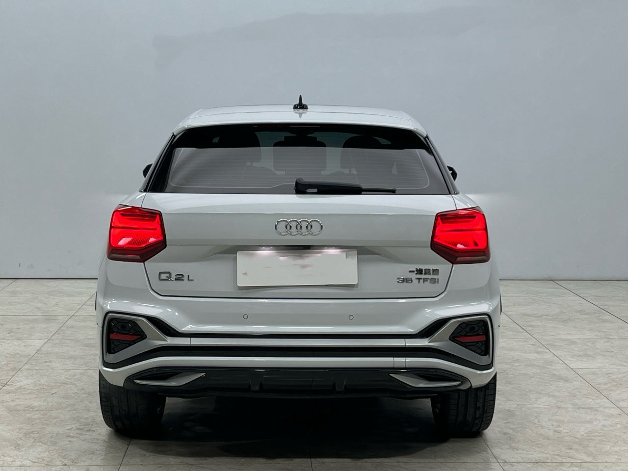 Audi Q2L 35 TFSI Luxury Dynamic (2022) 4