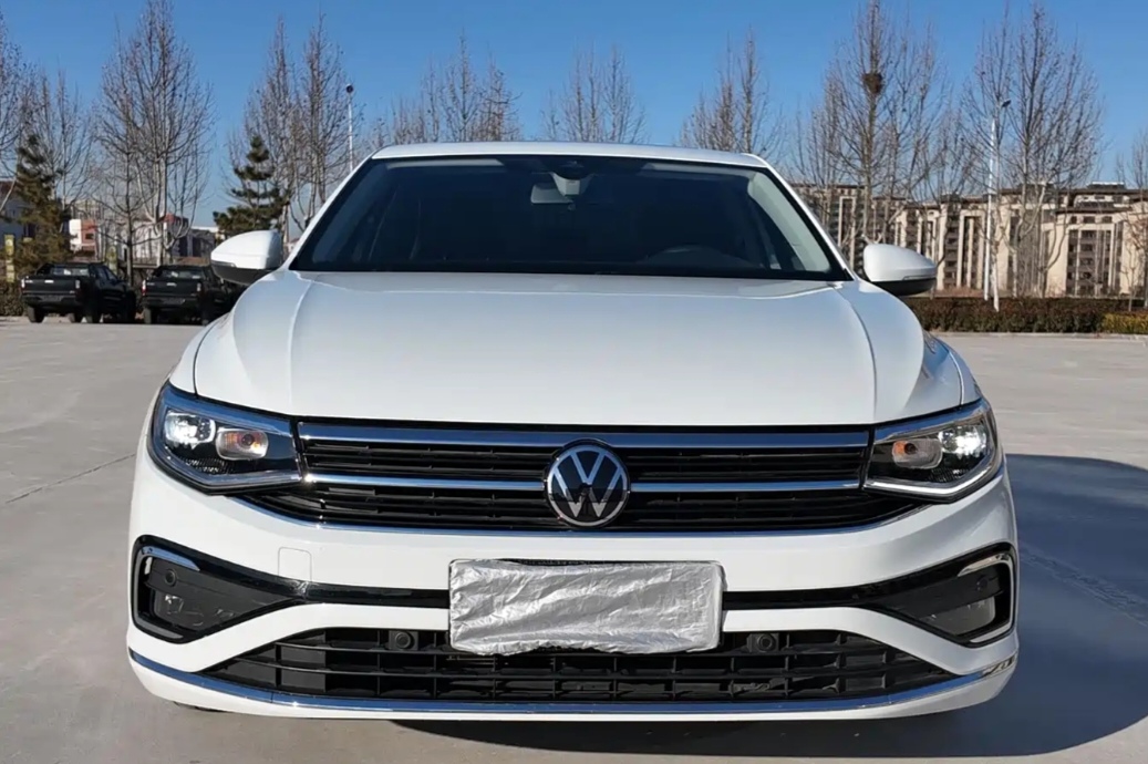 Volkswagen Bora 200TSI DSG Zhixing PRO