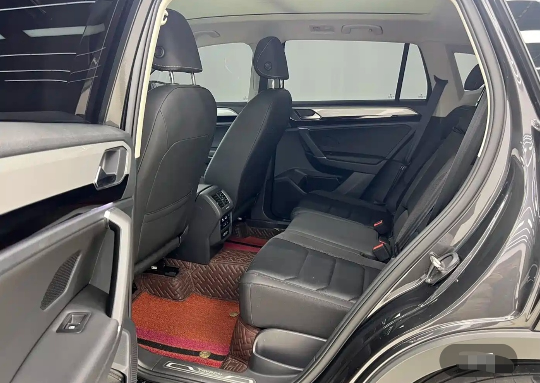 Volkswagen Tayron 280TSI 2WD Luxury Smart Connect 4