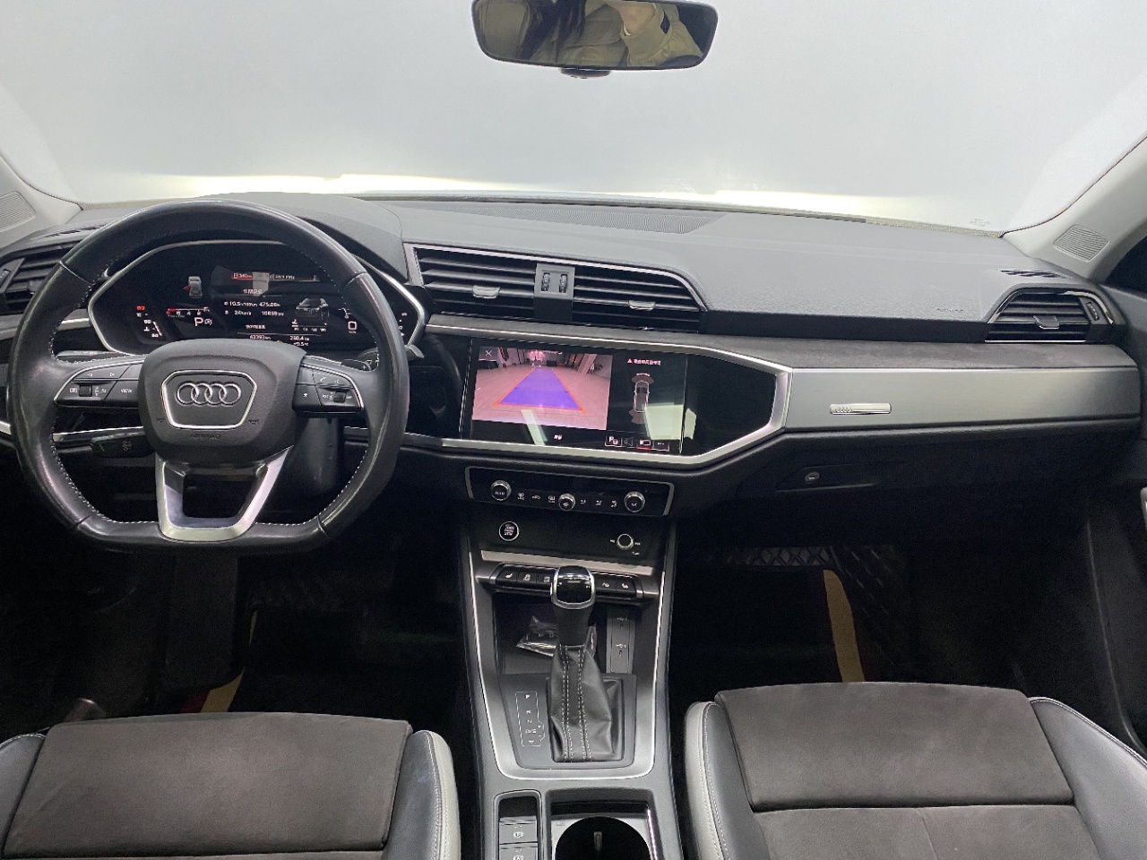 Audi Q3 35 TFSI 5