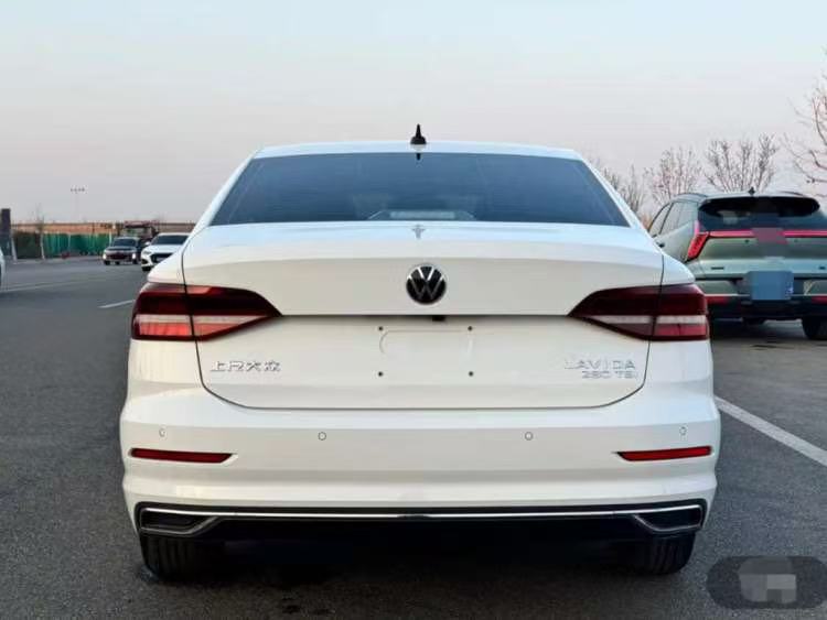 Volkswagen Lavida 280TSI DSG Comfort 3