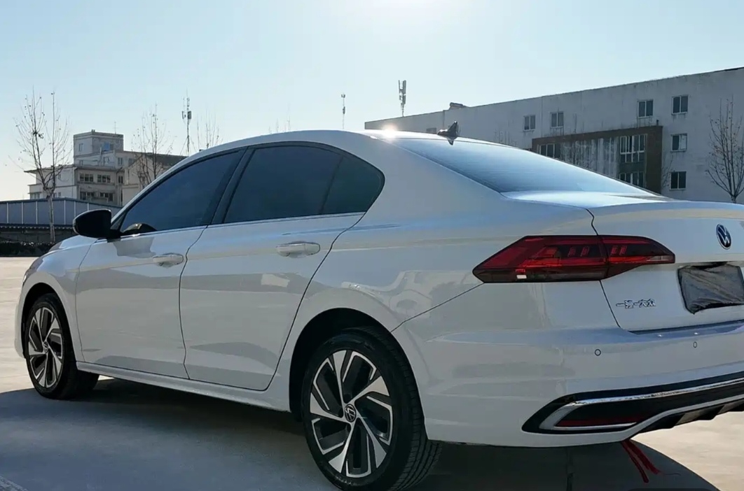 Volkswagen Bora 200TSI DSG Zhixing PRO 2