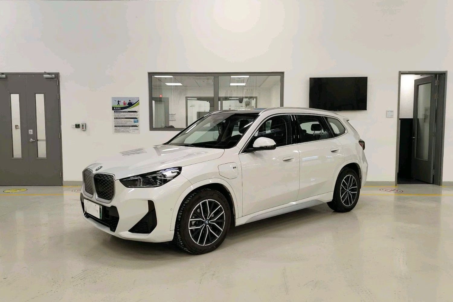 2025 BMW iX1 eDrive25L M Sport